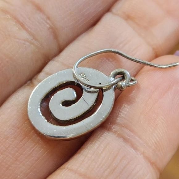 Sterling silver white opal earrings - Picture 4 of 8